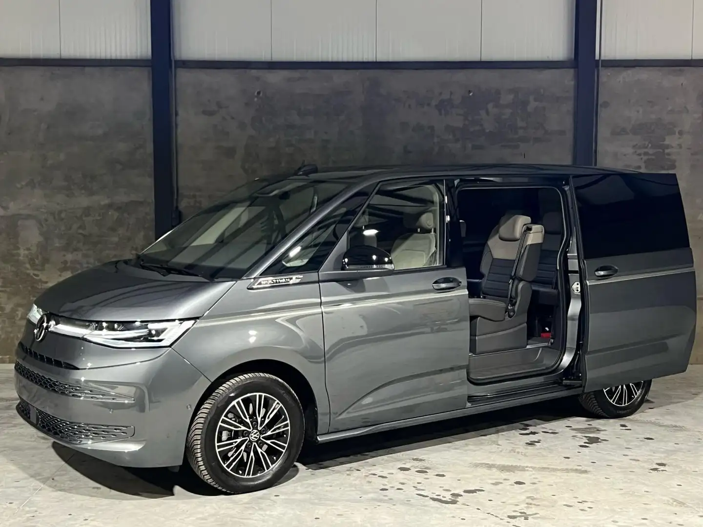 Volkswagen T7 Multivan 1,5 l eHybrid 4MOTION OPF LÜ Style - 2