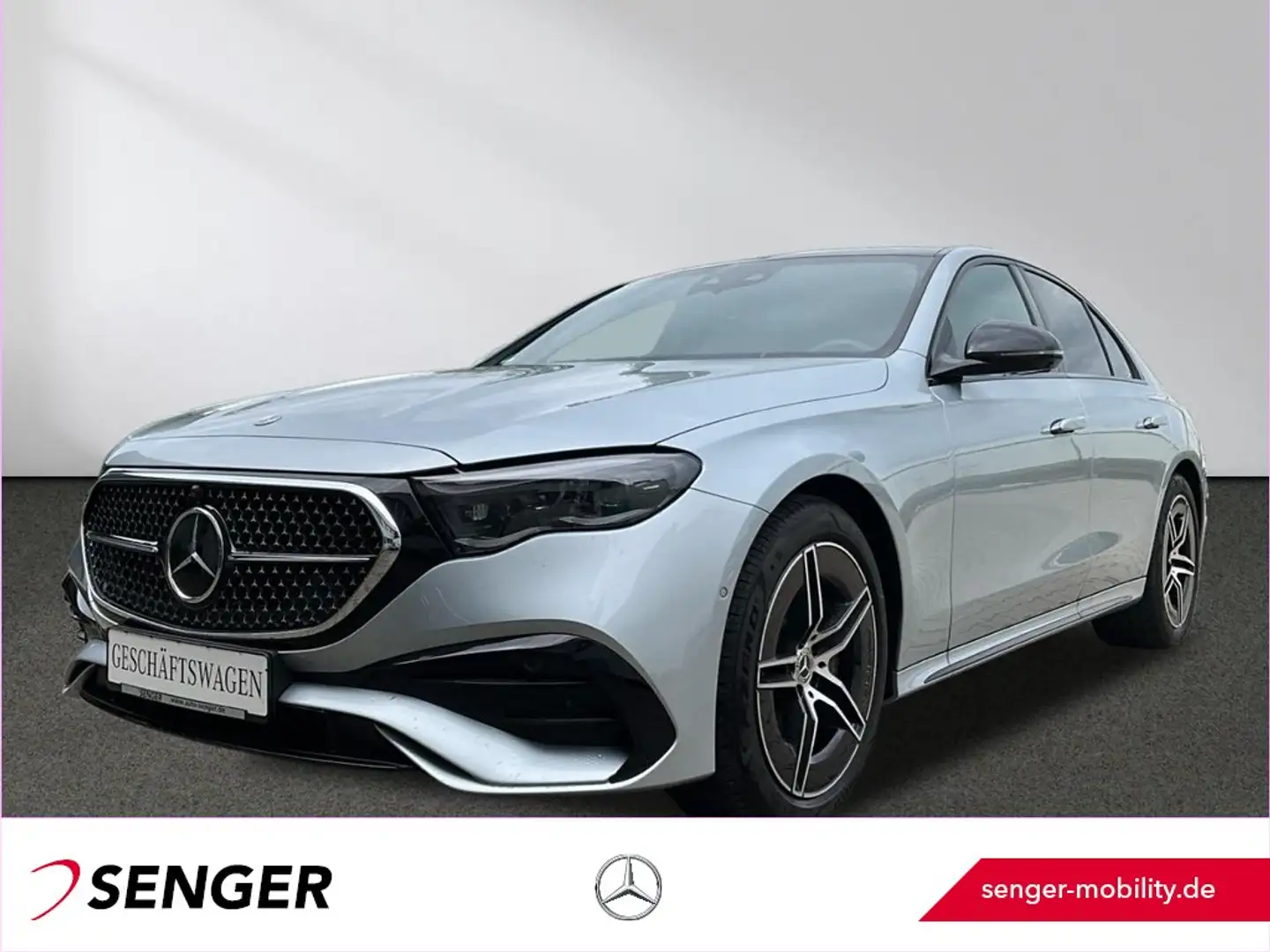Mercedes-Benz E 220 d AMG Line Night AHK Panorama DigitalLight Argento - 1