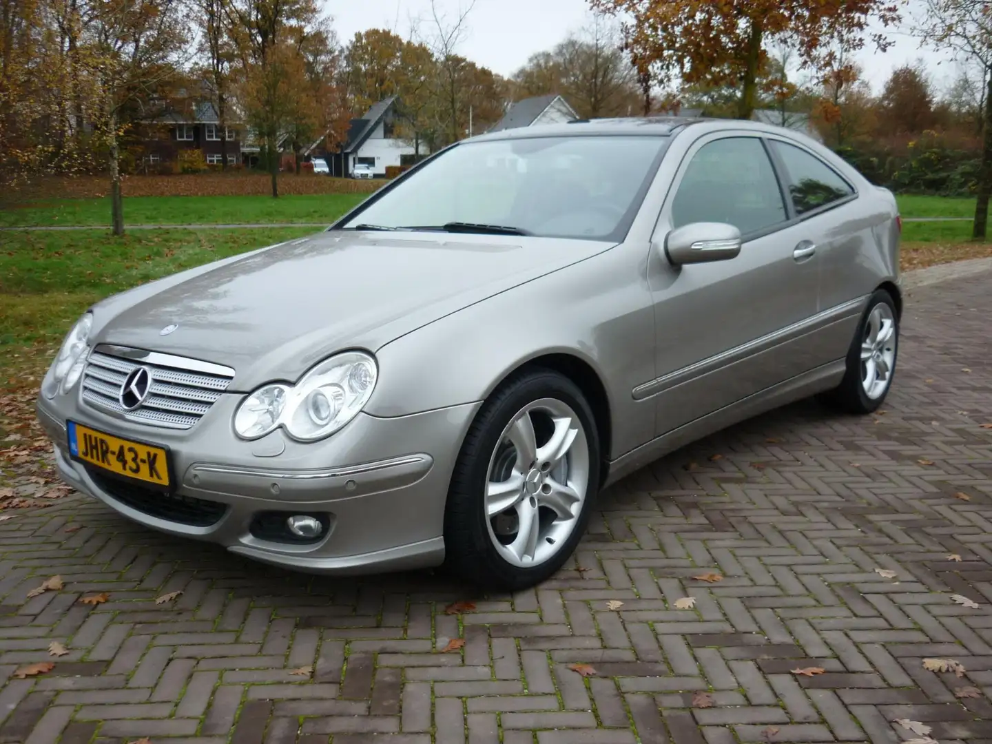Mercedes-Benz C 350 Sportcoupé 6 cilinder aut. full options Grey - 1