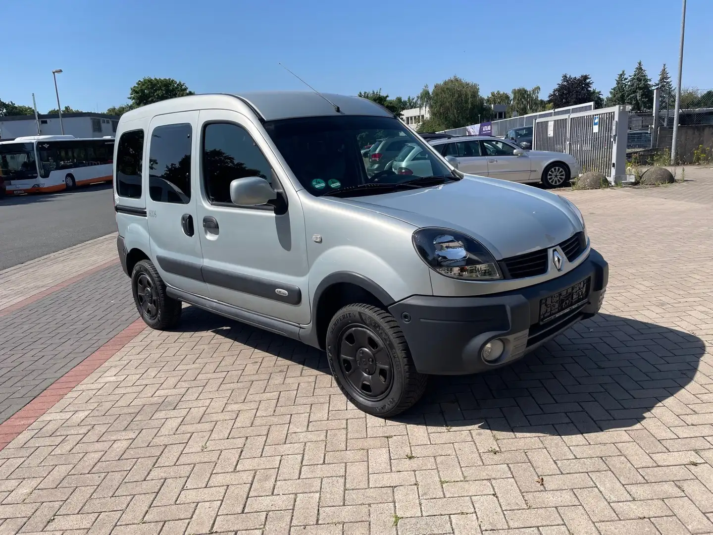 Renault Kangoo Basis 4X4 AHK *Klima* Gris - 1