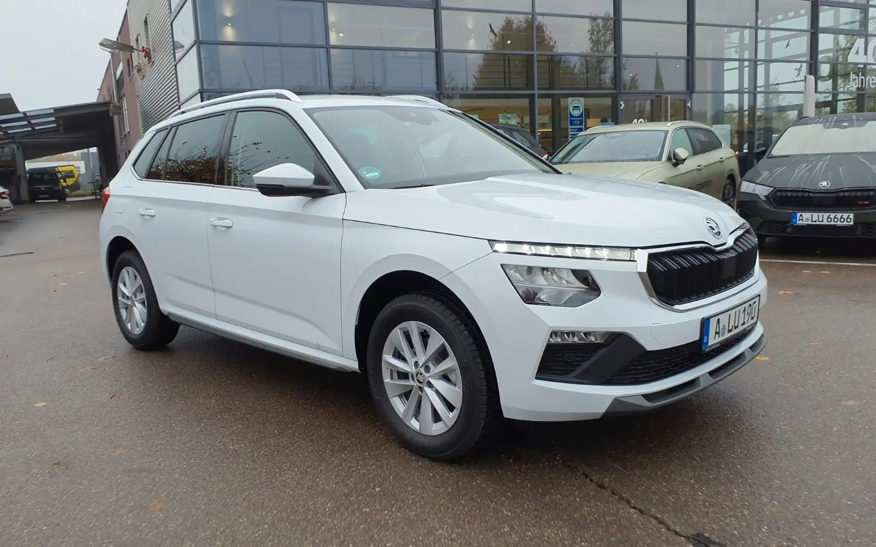 Skoda Kamiq Selection 1.5 TSI DSG Lodge Kamera Kessy Blanc - 1