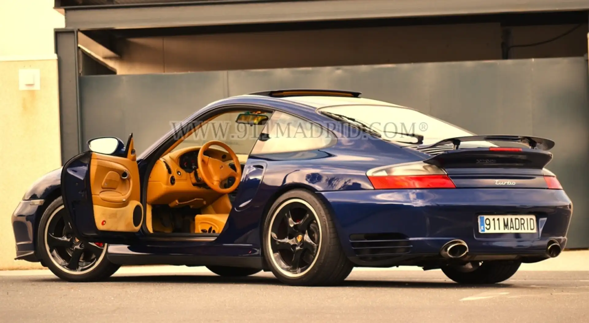 Porsche 996 Turbo Azul - 1