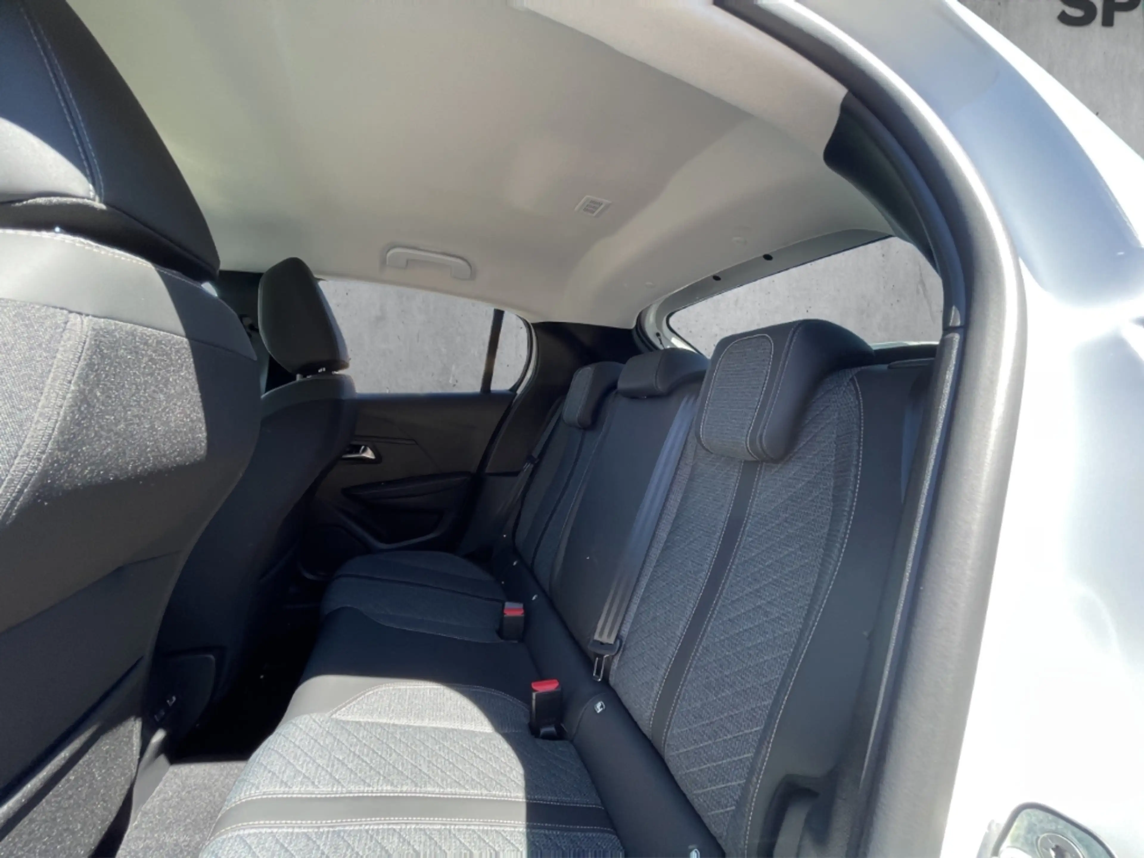 Peugeot 208 Allure PT 100 LED DAB SHZ Klimaautom Fahrerprofil — photo 8