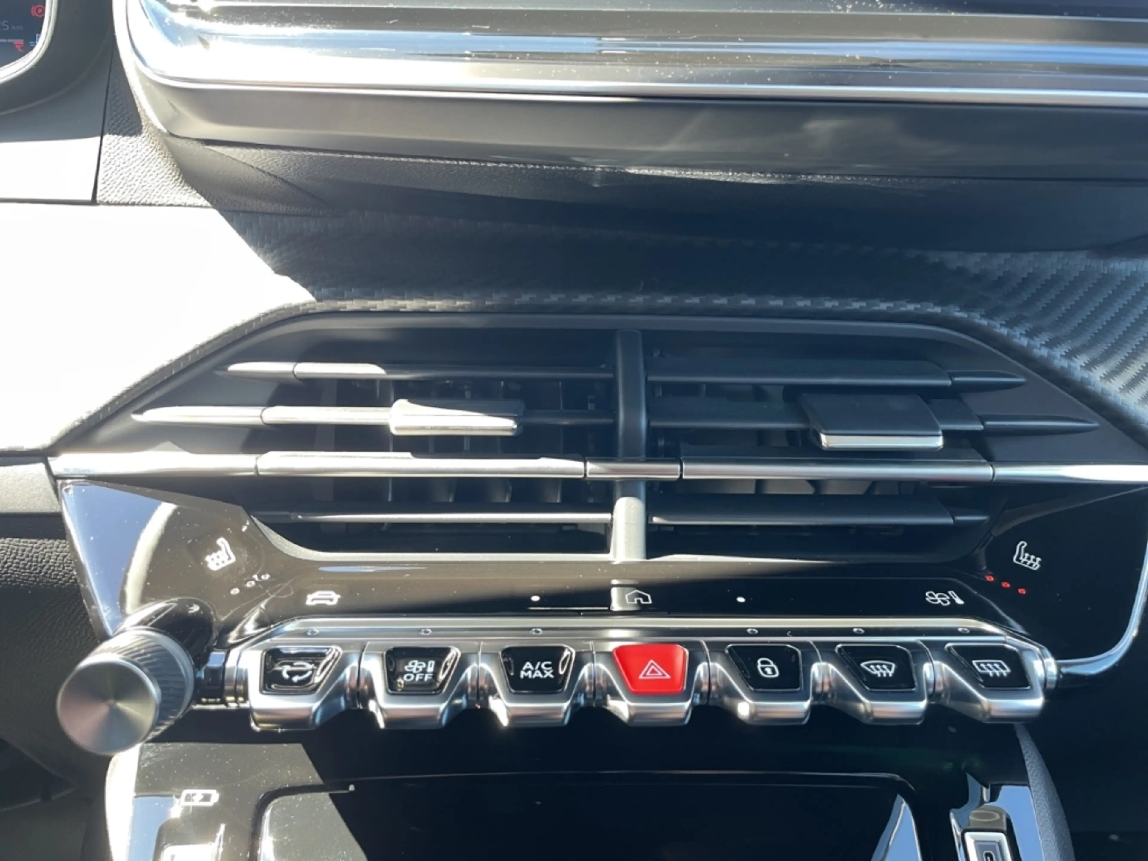 Peugeot 208 Allure PT 100 LED DAB SHZ Klimaautom Fahrerprofil — photo 16