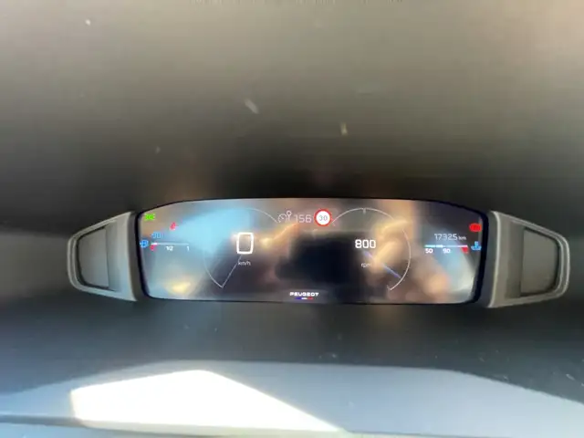 Peugeot 208 view 15