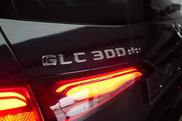 Mercedes-Benz GLC view 7