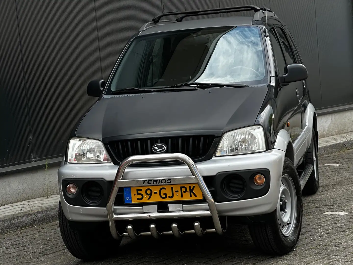 Daihatsu Terios 1.3 SXE 5-DEURS ELEKTR. PAKKET | LEUKE INRUILKOOPJ Negro - 2