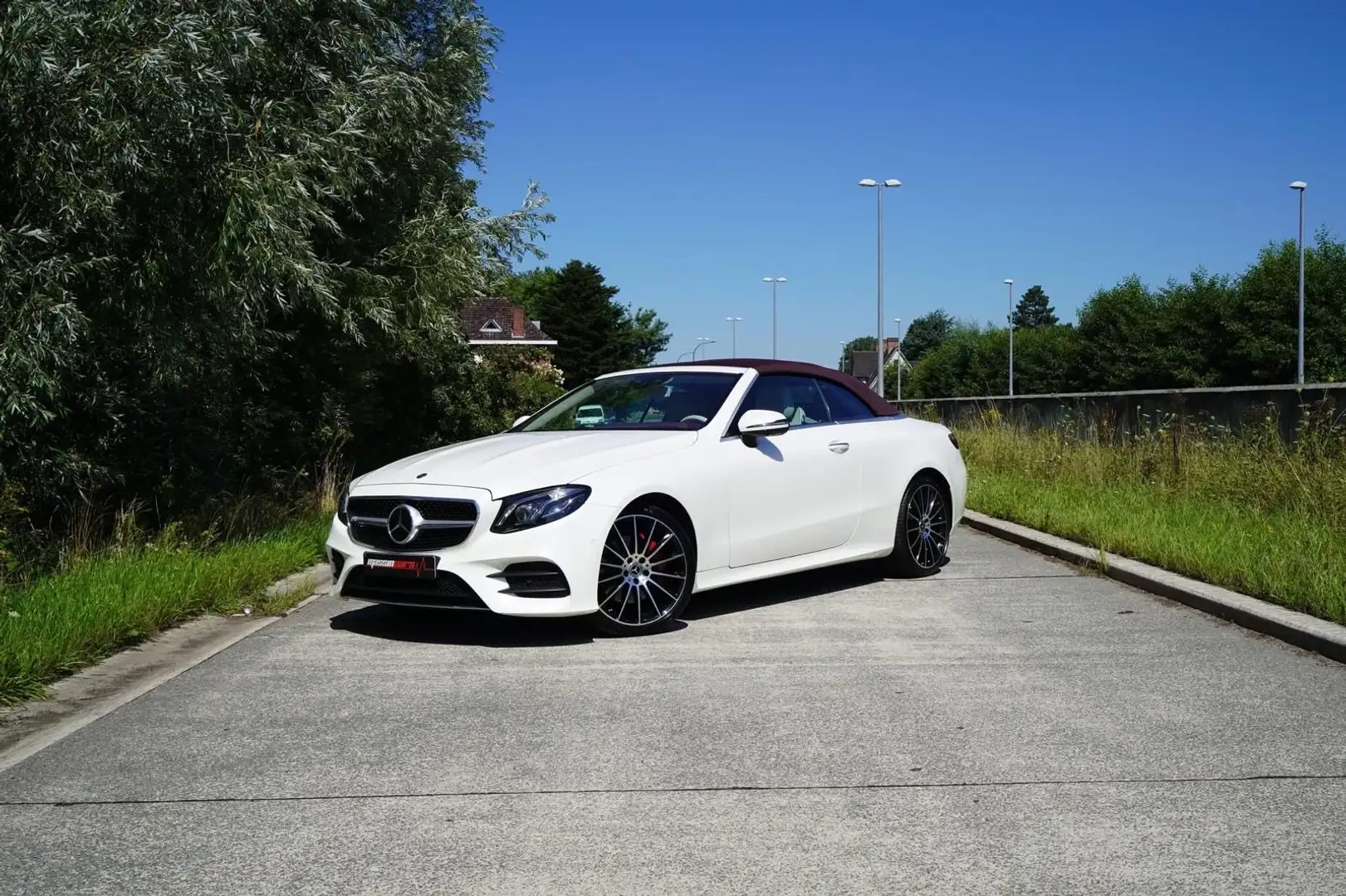 Mercedes-Benz E 200 Cabrio 9G-TRONIC AMG Line - 1