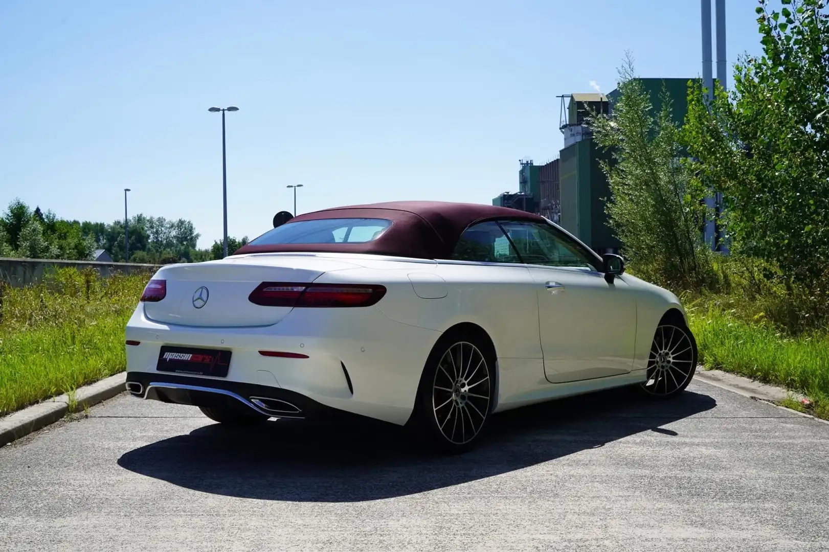 Mercedes-Benz E 200 Cabrio 9G-TRONIC AMG Line - 2