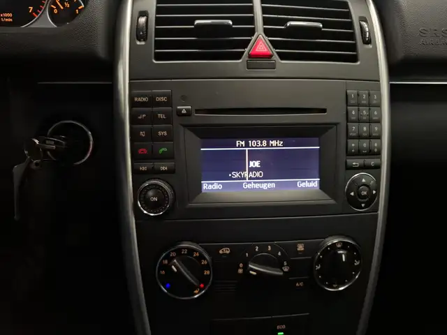 Mercedes-Benz B Class view 15