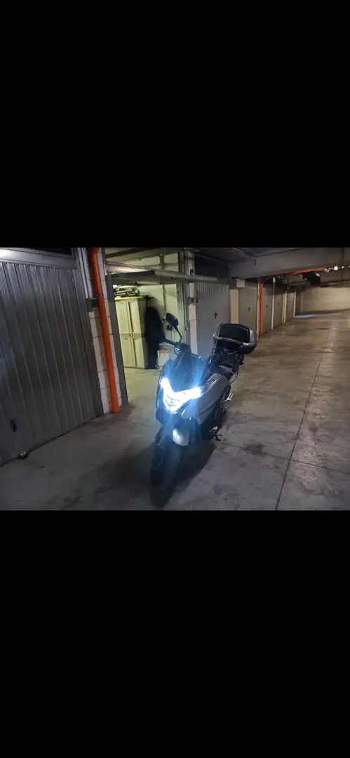 Honda Integra 750 s abs - 1