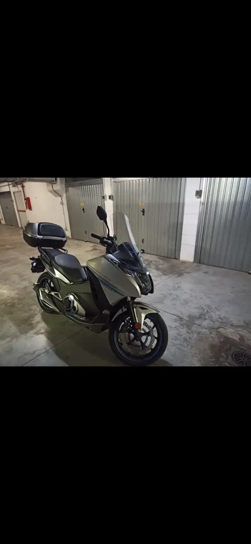 Honda Integra 750 s abs - 2