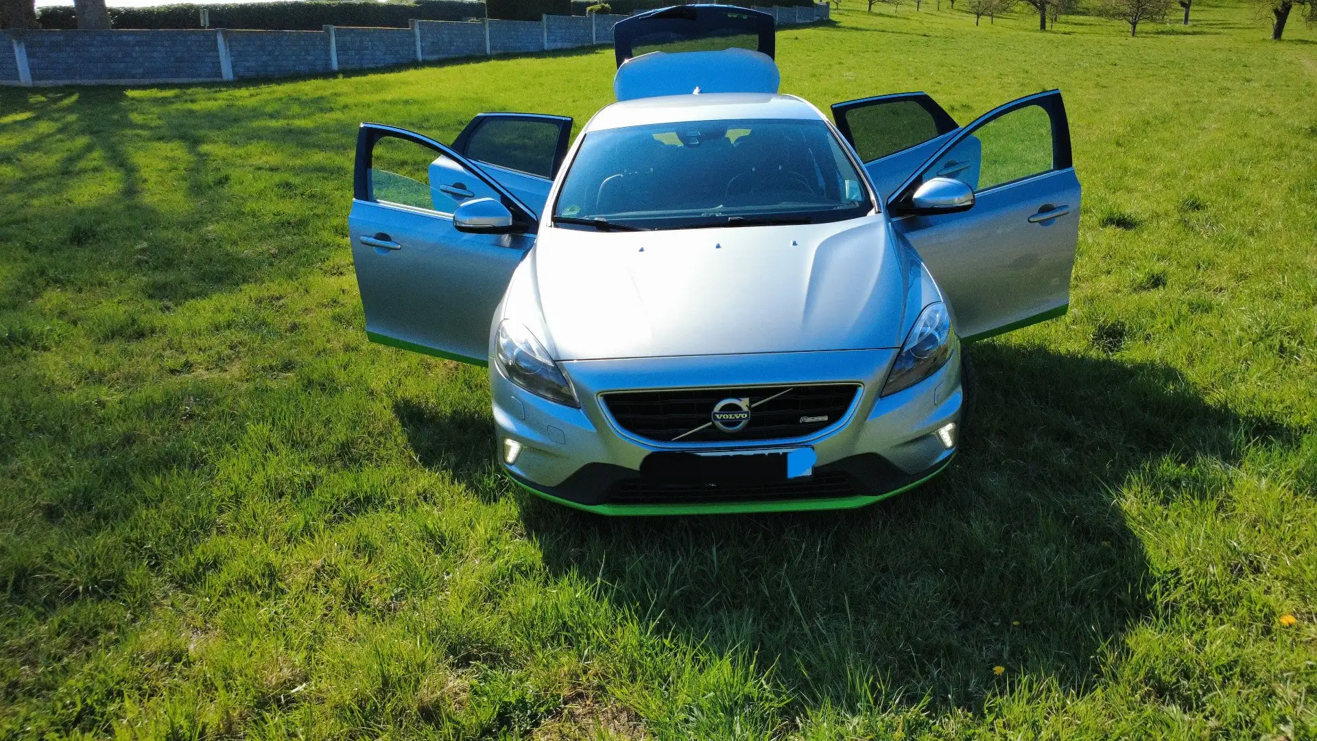 Volvo V40 D3 R Design - 1