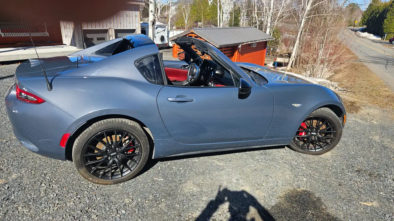Mazda MX-5 Miata снимка Mazda MX-5 Miata