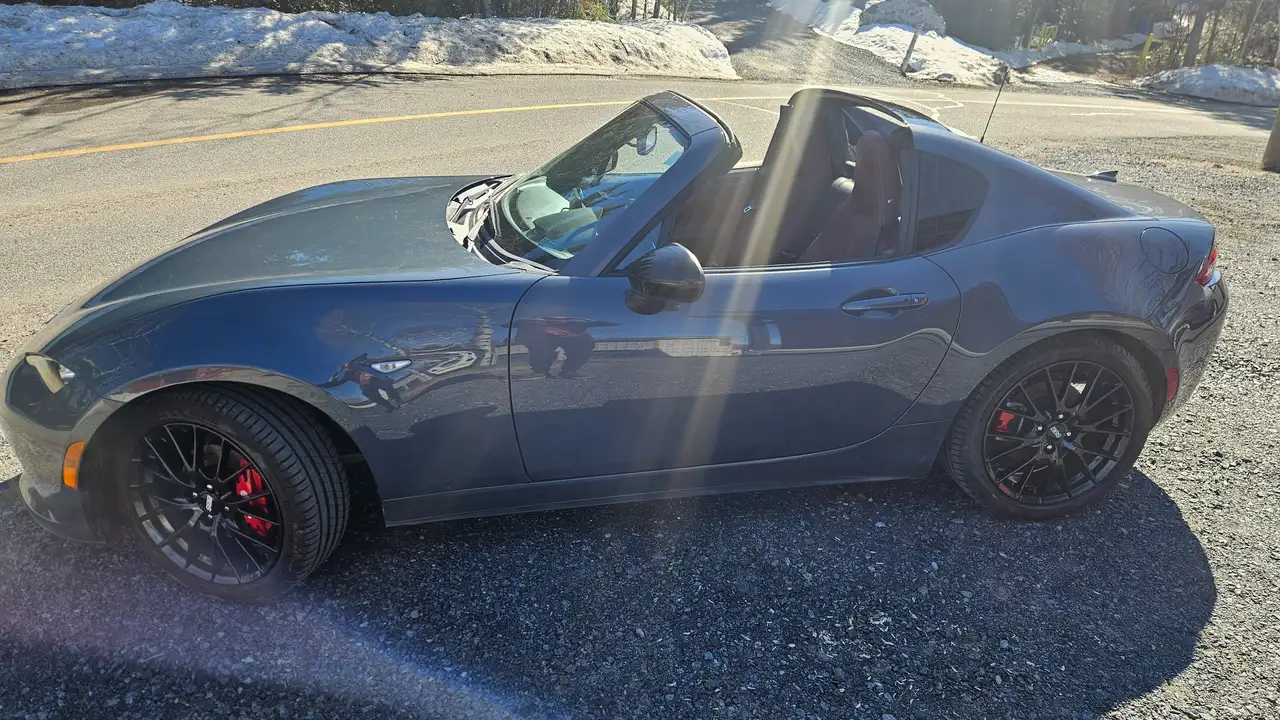Mazda MX-5 Miata снимка Mazda MX-5 Miata