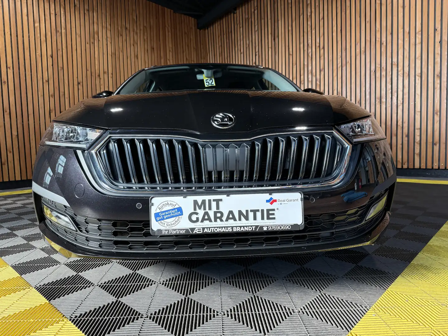 Skoda Octavia Combi TSI *Navi*LED*Kessy*Virtual*Tempo* Schwarz - 2