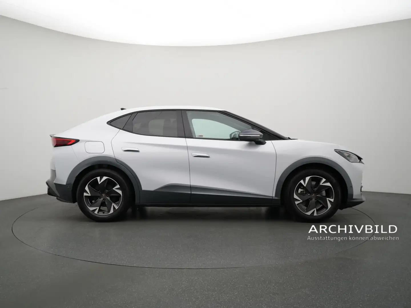 CUPRA Tavascan Endurance NAVI VIRT ACC LEDER CARPLA Silber - 2