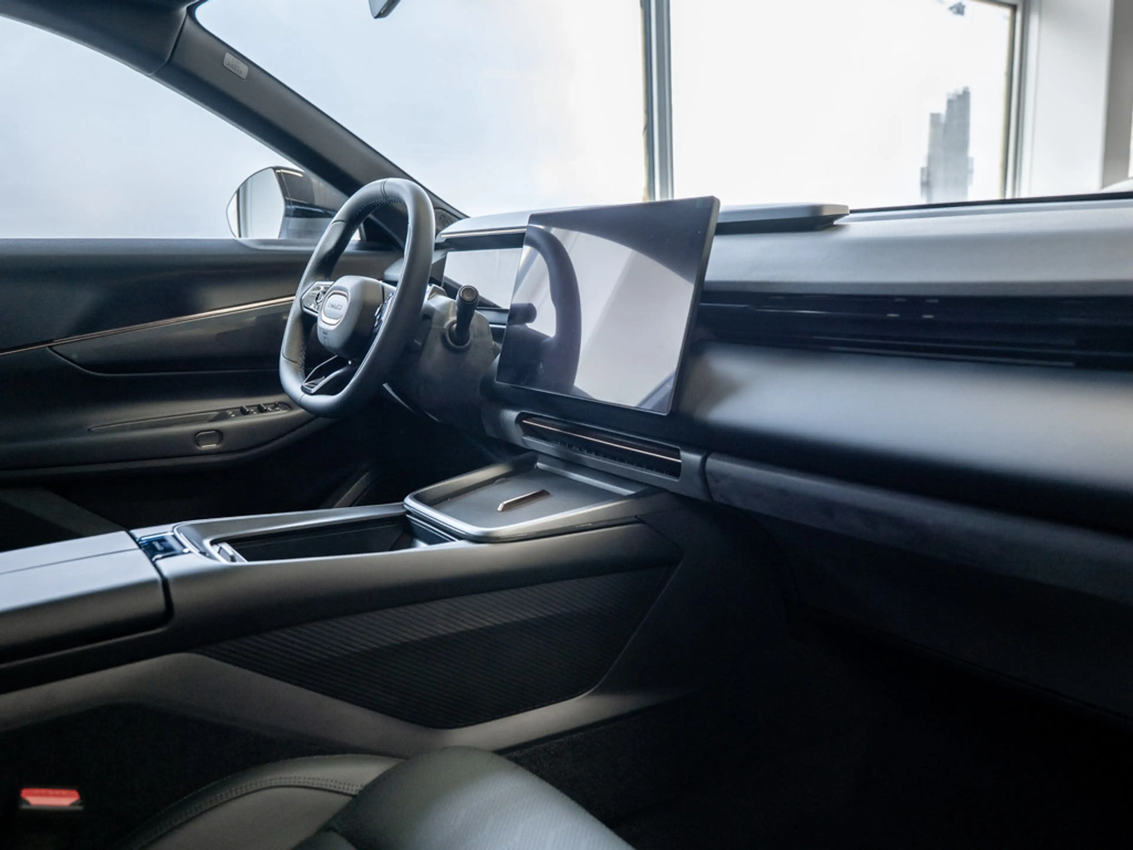 Lynk & Co 08 Core KAMERA NAVI W-LAN ACC LED PANO 360° — photo 7