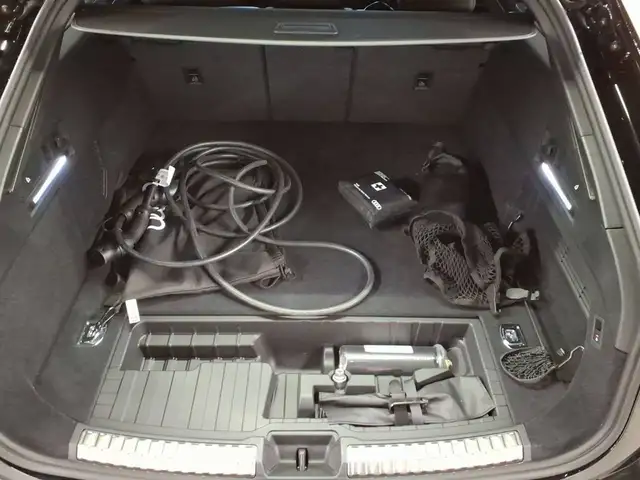 Audi A6 view 9