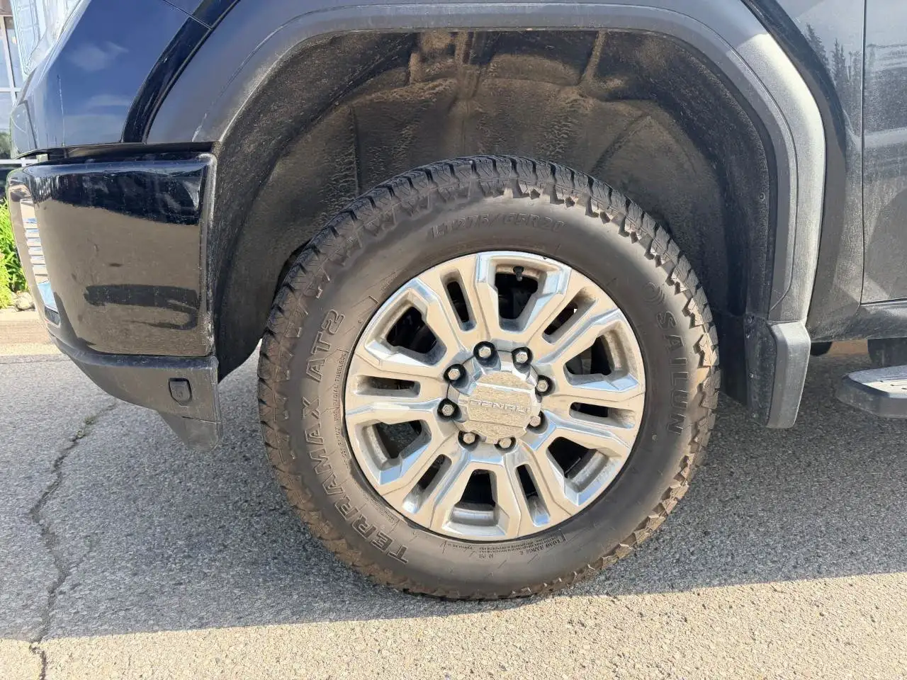 GMC Sierra 2500HD снимка GMC Sierra 2500HD