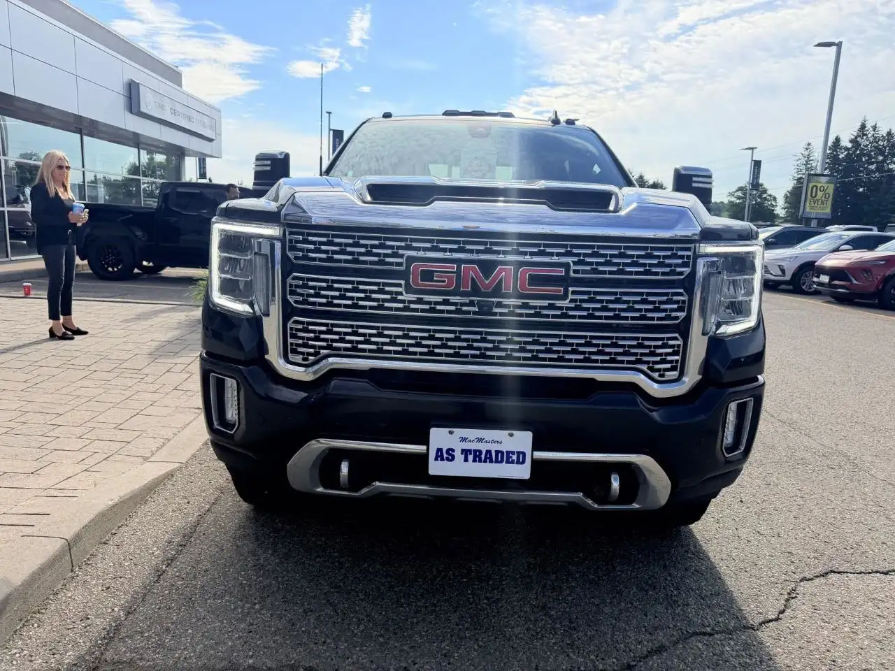 GMC Sierra 2500HD снимка GMC Sierra 2500HD
