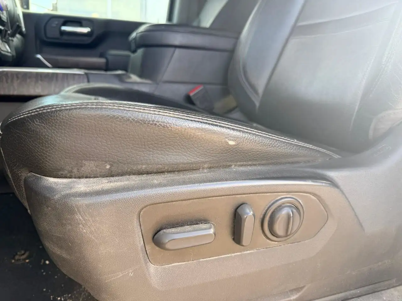 GMC Sierra 2500HD снимка GMC Sierra 2500HD