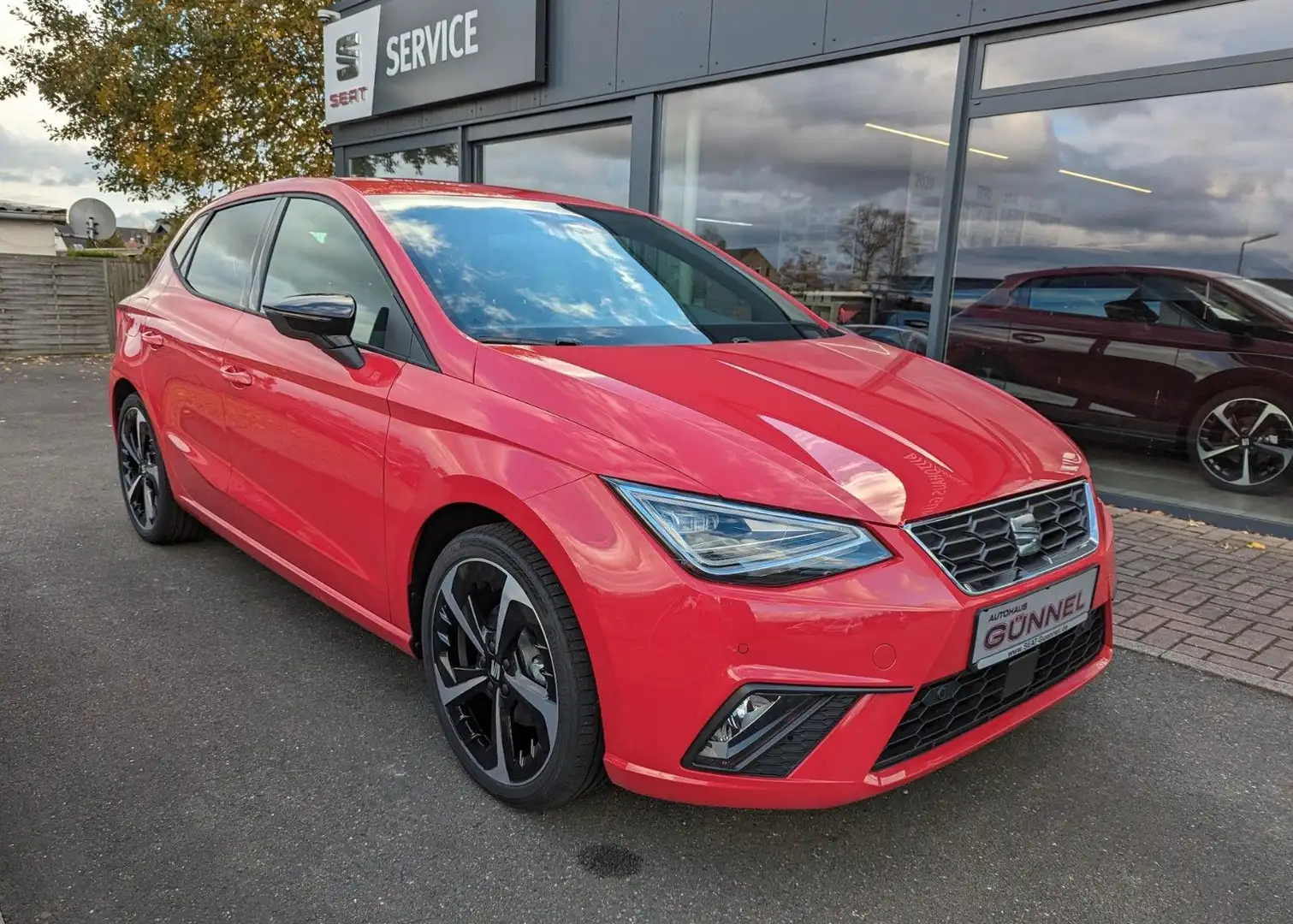 SEAT Ibiza FR LED Navi Virtual Beats PDC Kessy 18" Rot - 1