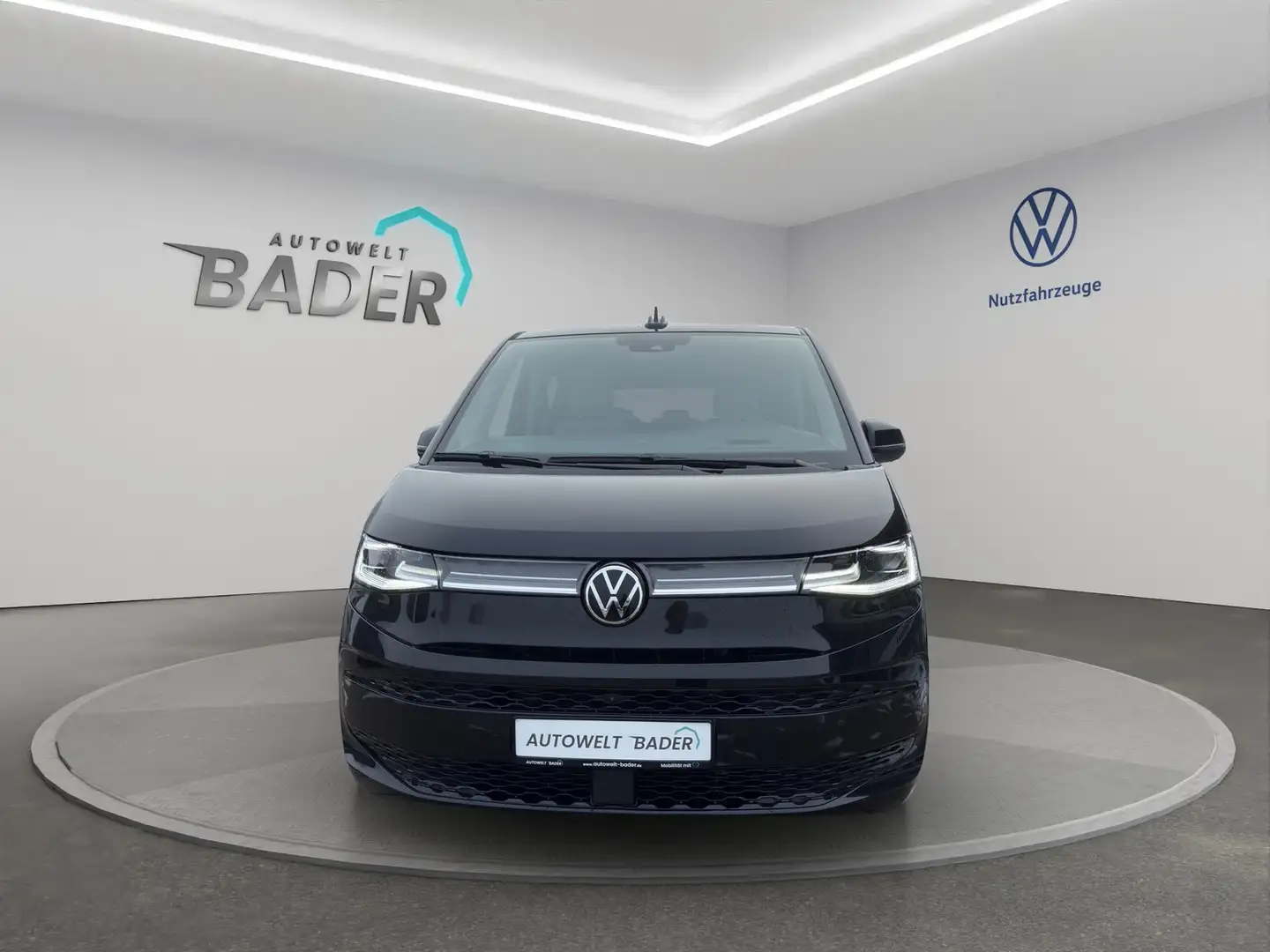 Volkswagen T7 Multivan Style 2,0 l 110 kW TDI T7 Multivan Style 2,0 l ... Schwarz - 2
