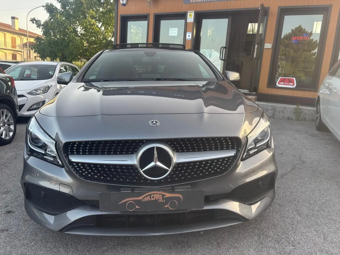 Mercedes-Benz CLA 200 CLA Shooting Brake 200 d (cdi) Premium 4matic auto Grau - 1