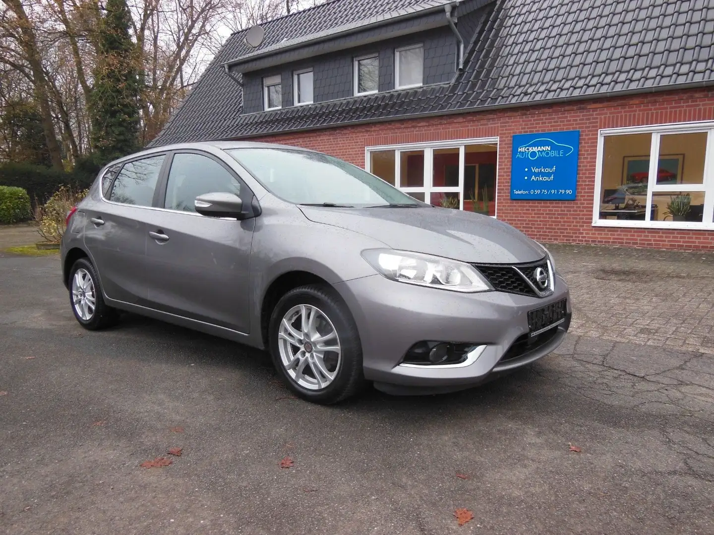 Nissan Pulsar 1.2 AHK/NAVI/R-KAM/BT/DAB/ALU/TÜV NEU!! Gris - 1