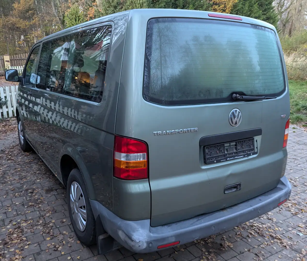 Volkswagen T5 Caravelle Caravelle Kurz (9.Si.) Autm. Grün - 2