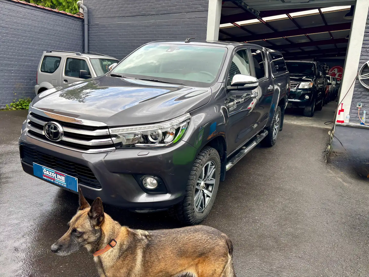 Toyota Hilux Lounge 1 er Belge car-pass et historique Grigio - 1