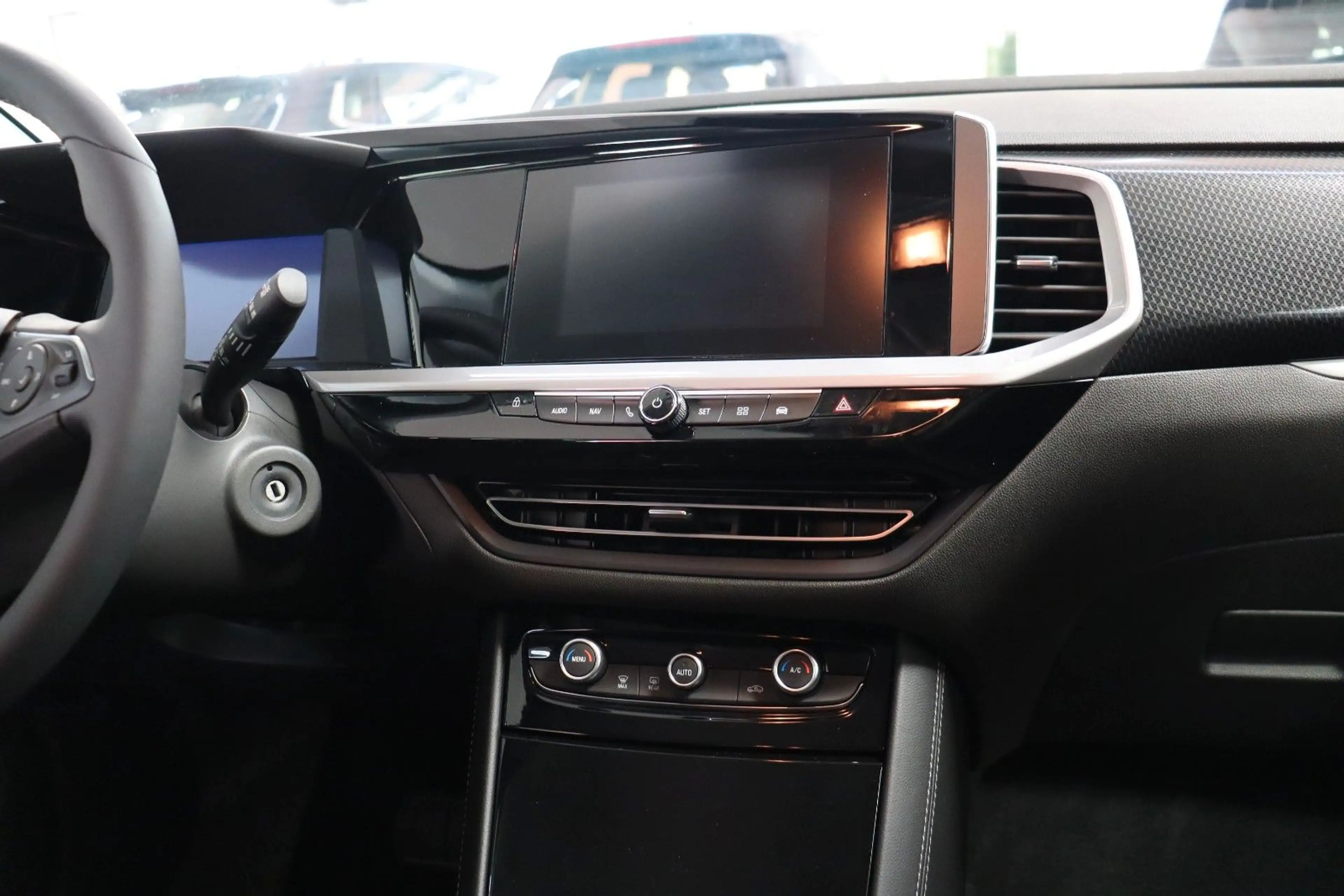Opel Grandland X Grandland 1.6 Turbo AT GS T.Leder SHZ LED SOFORT — photo 14