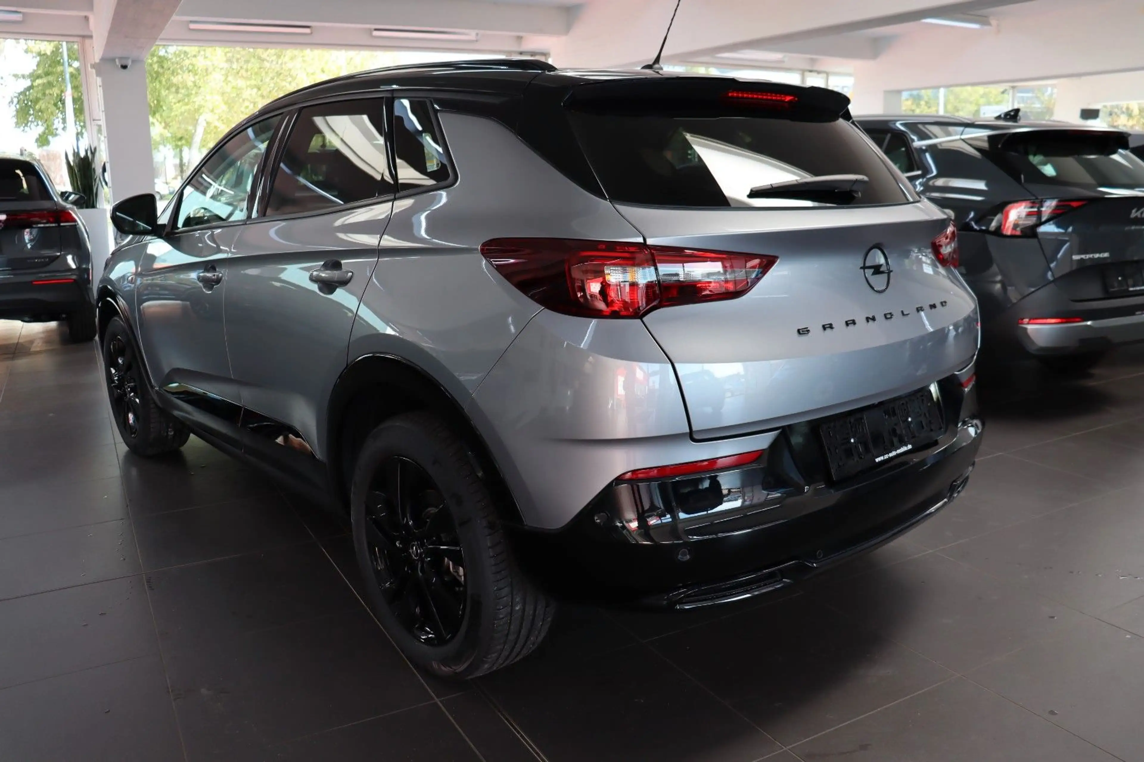 Opel Grandland X Grandland 1.6 Turbo AT GS T.Leder SHZ LED SOFORT — photo 6