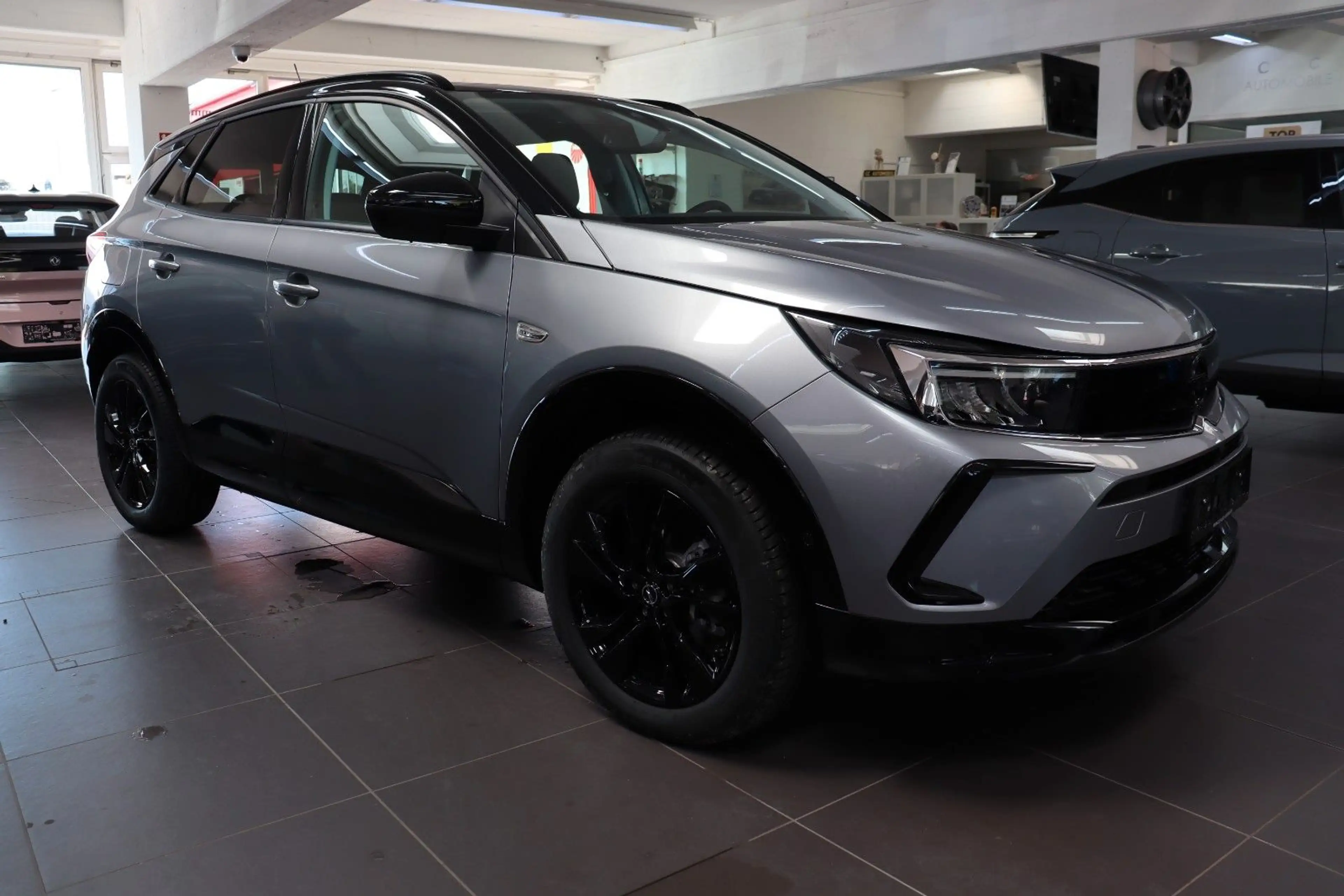 Opel Grandland X Grandland 1.6 Turbo AT GS T.Leder SHZ LED SOFORT — photo 3
