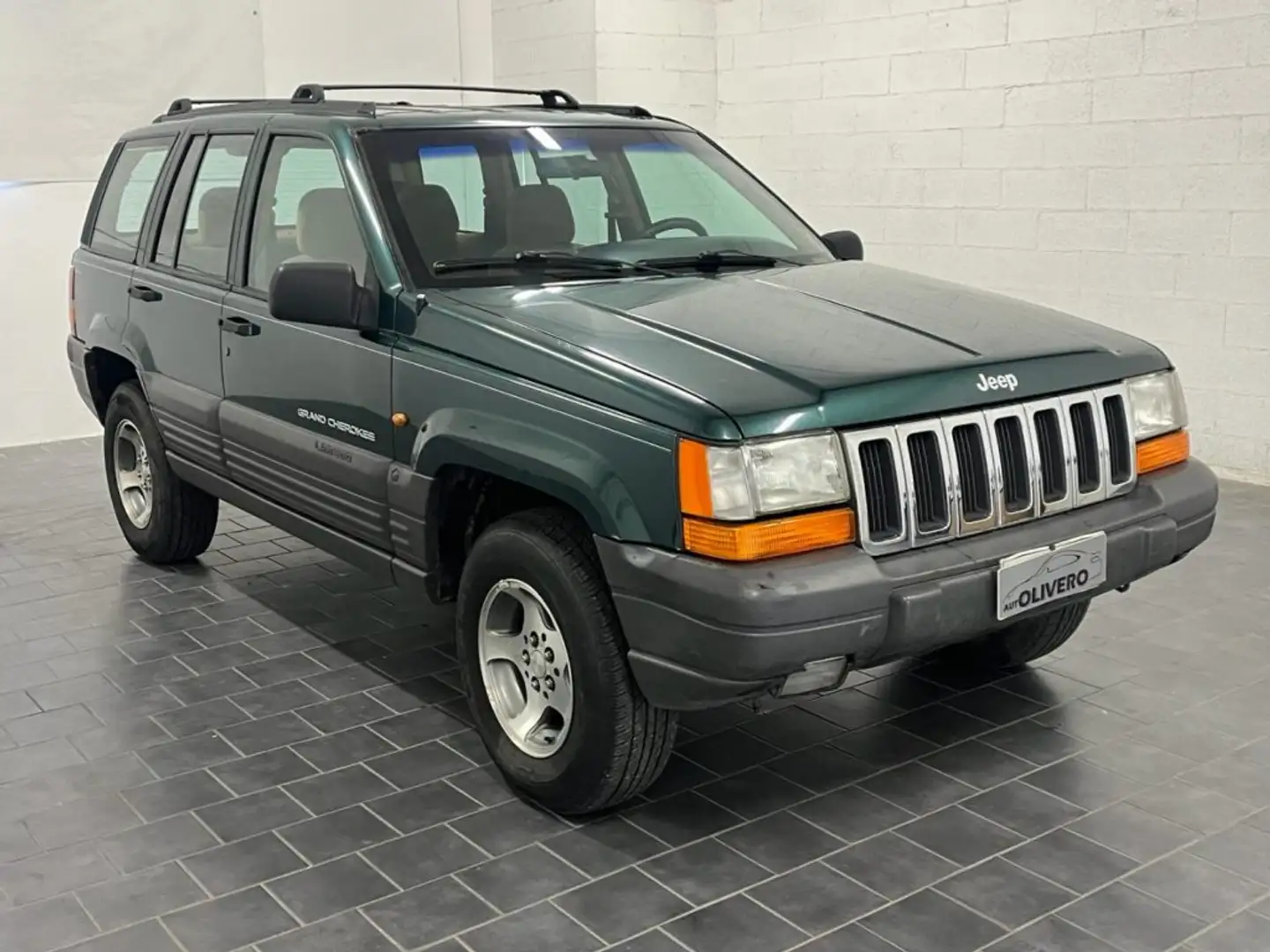 Jeep Grand Cherokee 2.5 TD 4WD S.Trac Laredo Grün - 1
