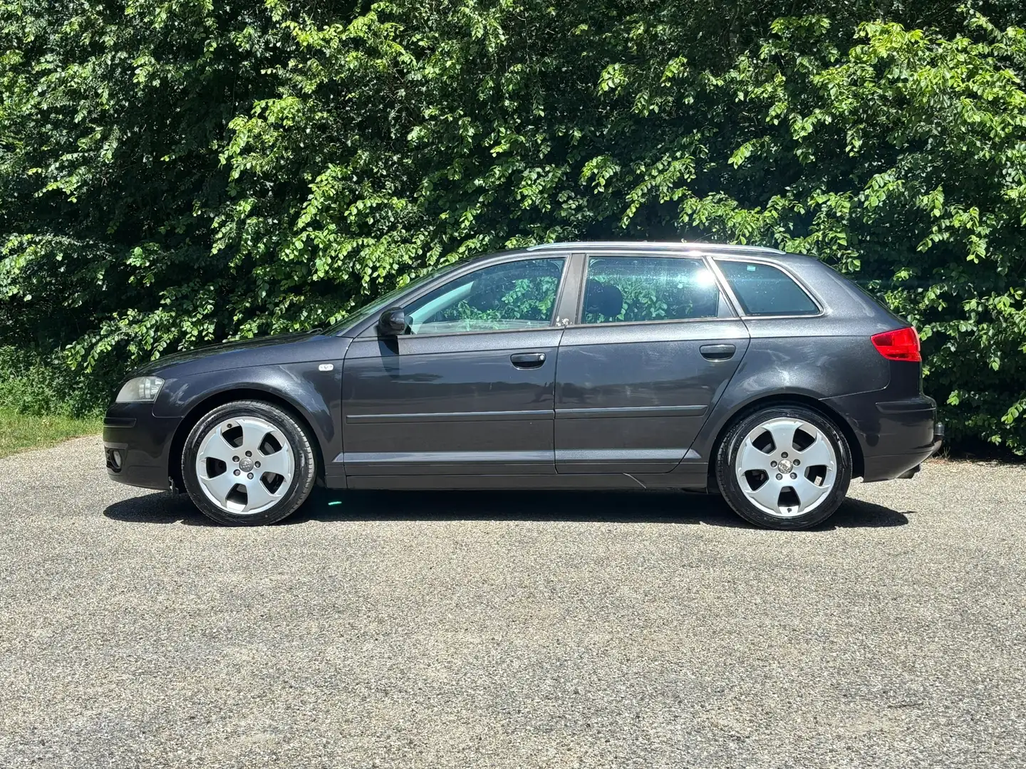 Audi A3 Sportback 1.6 Ambition Pro Line | Airco + Cruise c Grijs - 2