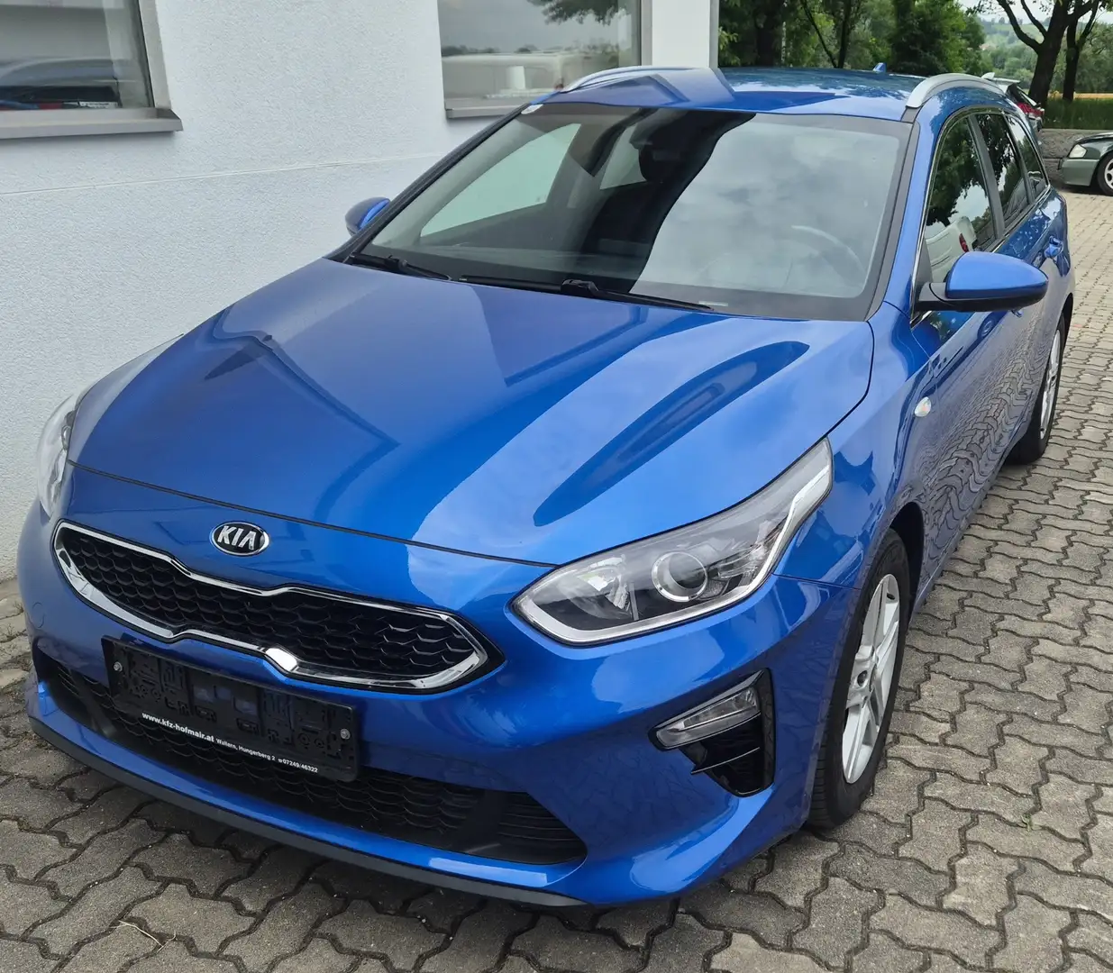 Kia Ceed SW / cee'd SW 1,6 CRDi SCR ISG Silber - 1