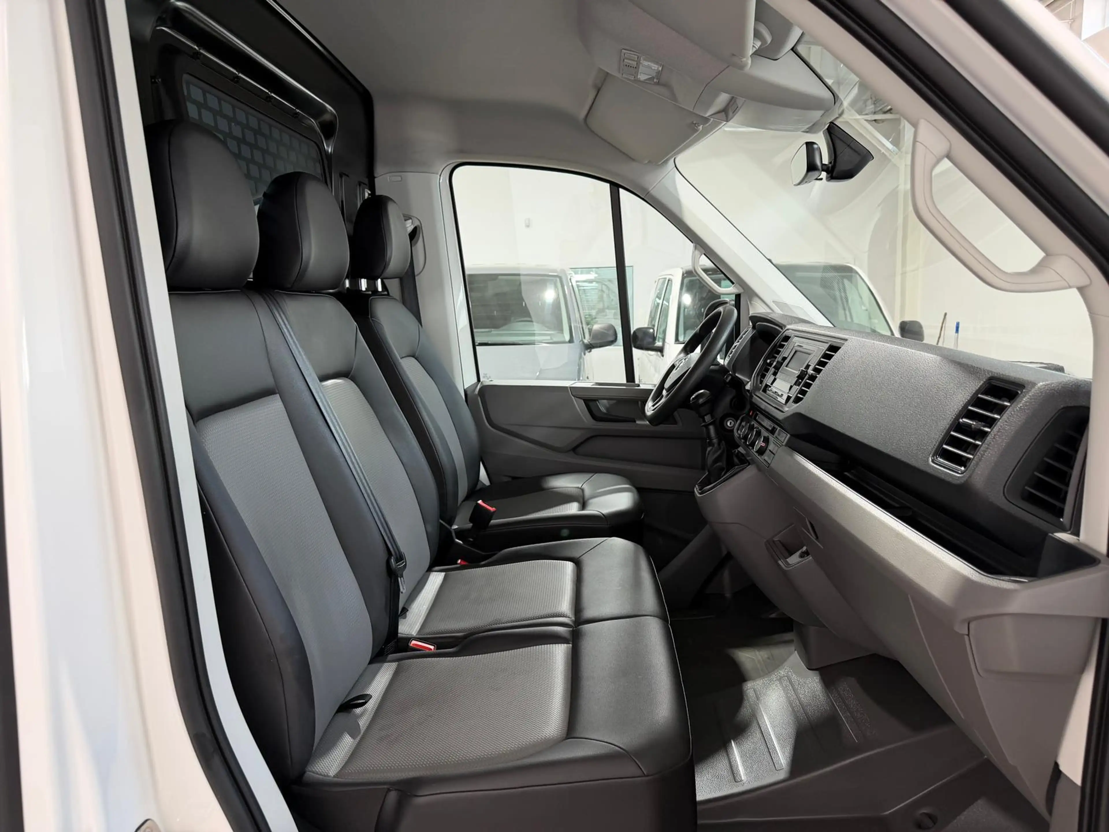 Volkswagen Crafter 35 Kasten,4Motion,MR,Klima,Radio,AHK — photo 9