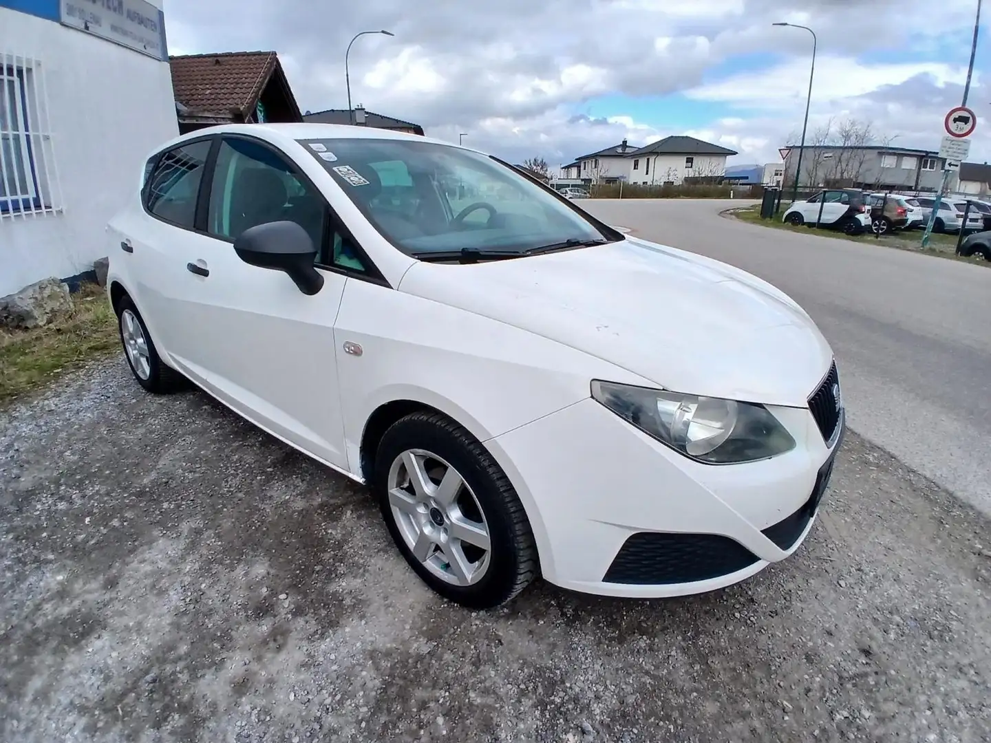 SEAT Ibiza Ibiza 1,2 *Voll Fahrbereit* Weiß - 2