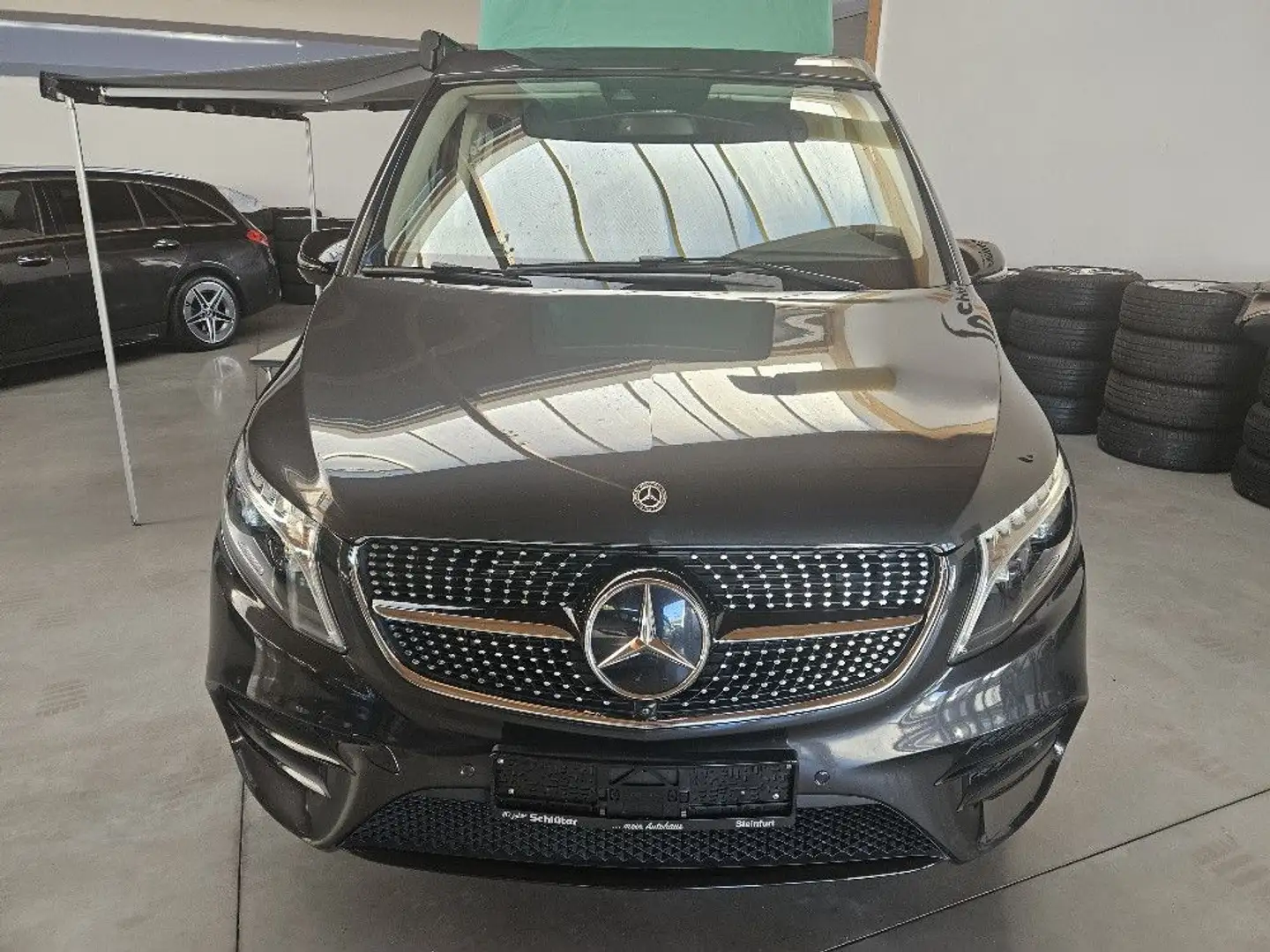 Mercedes-Benz V 300 d Marco Polo 4M AMG-Line+Night Grijs - 2