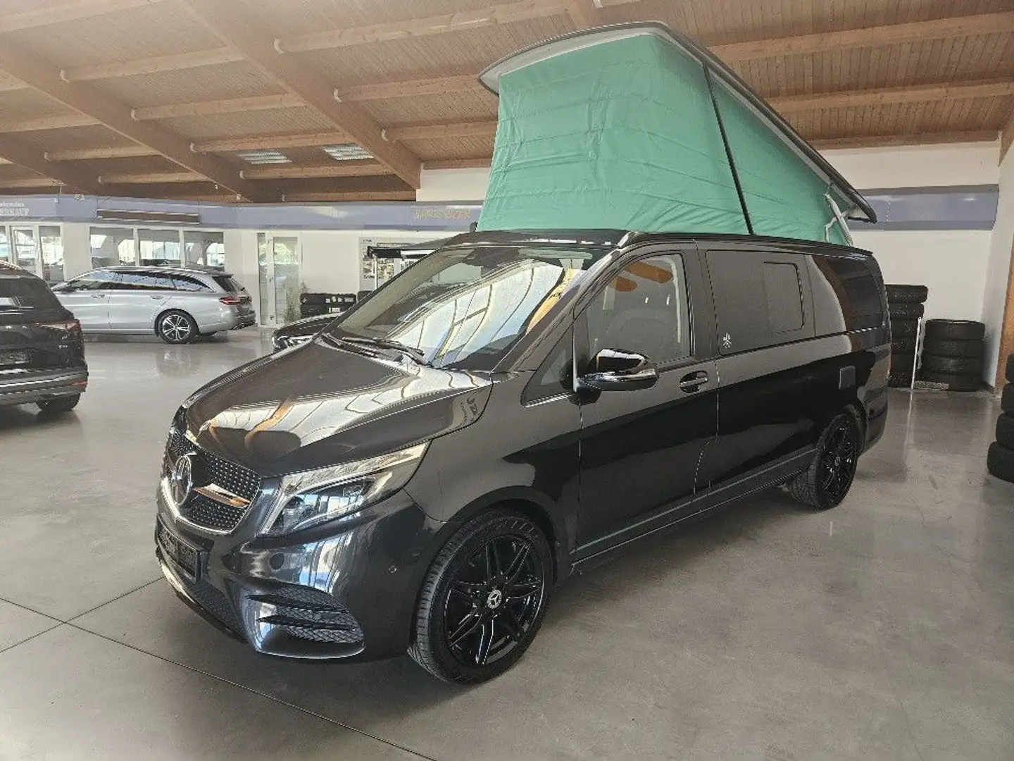 Mercedes-Benz V 300 d Marco Polo 4M AMG-Line+Night Grijs - 1
