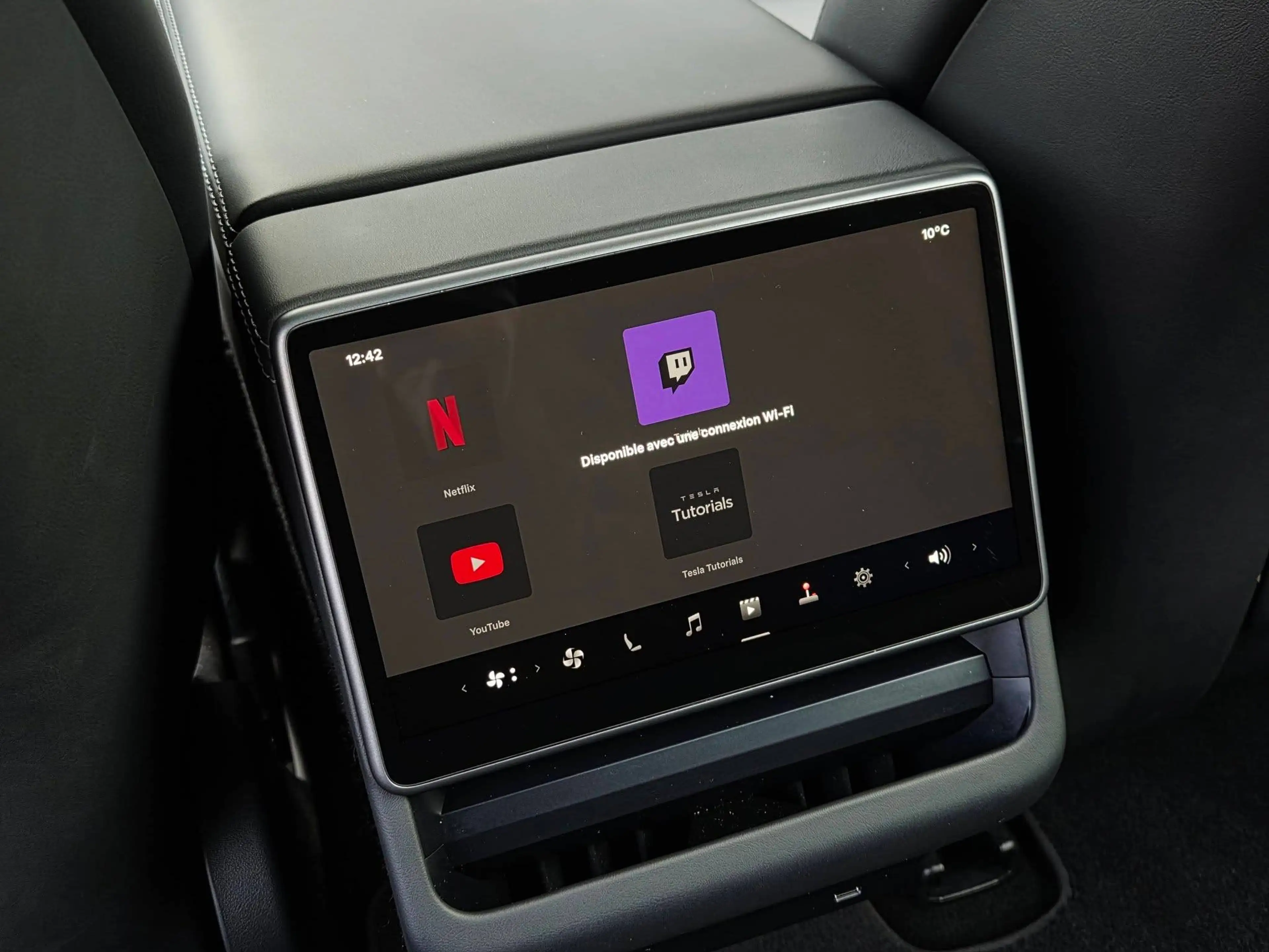 Tesla Model 3 RWD HIGHLAND | 15000 KM ONLY ! — photo 14
