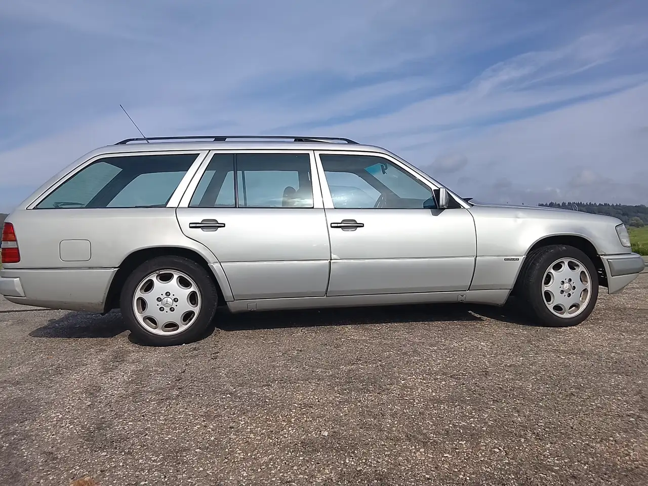 Mercedes-Benz E 230 TE Station Combi, foto 2