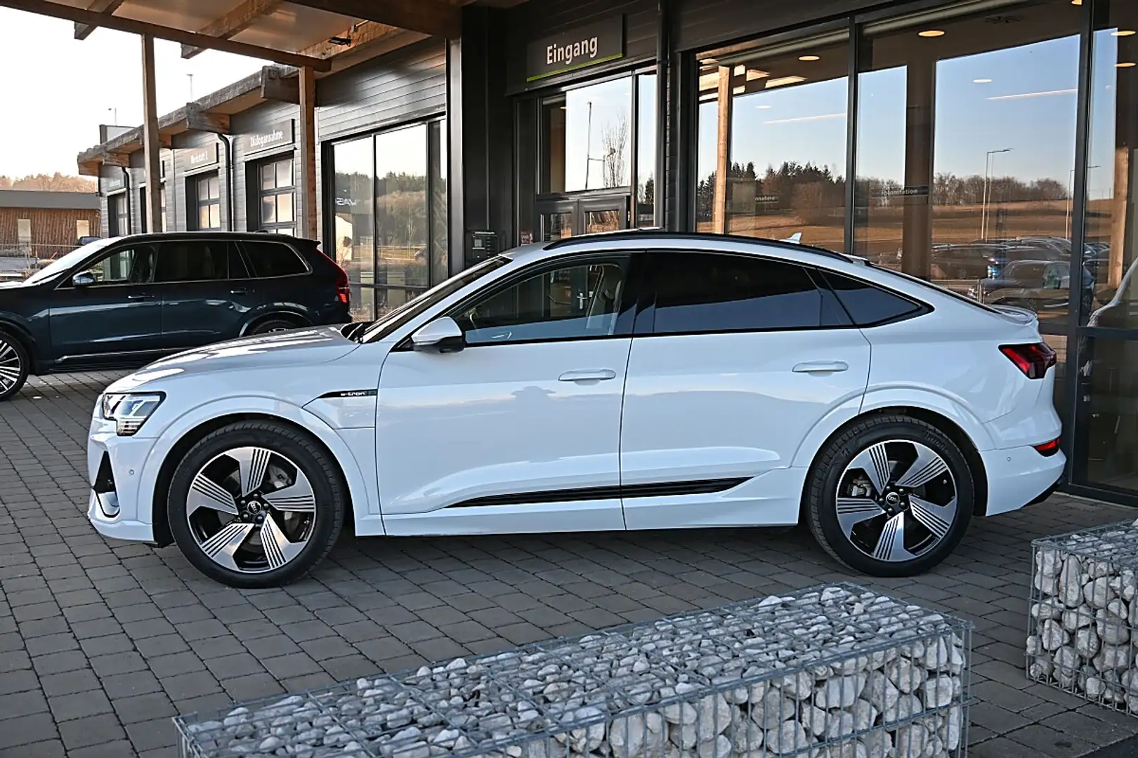 Audi e-tron SB 55 quattro 95kWh S-line NP €123k  21", ACC, ... Weiß - 2