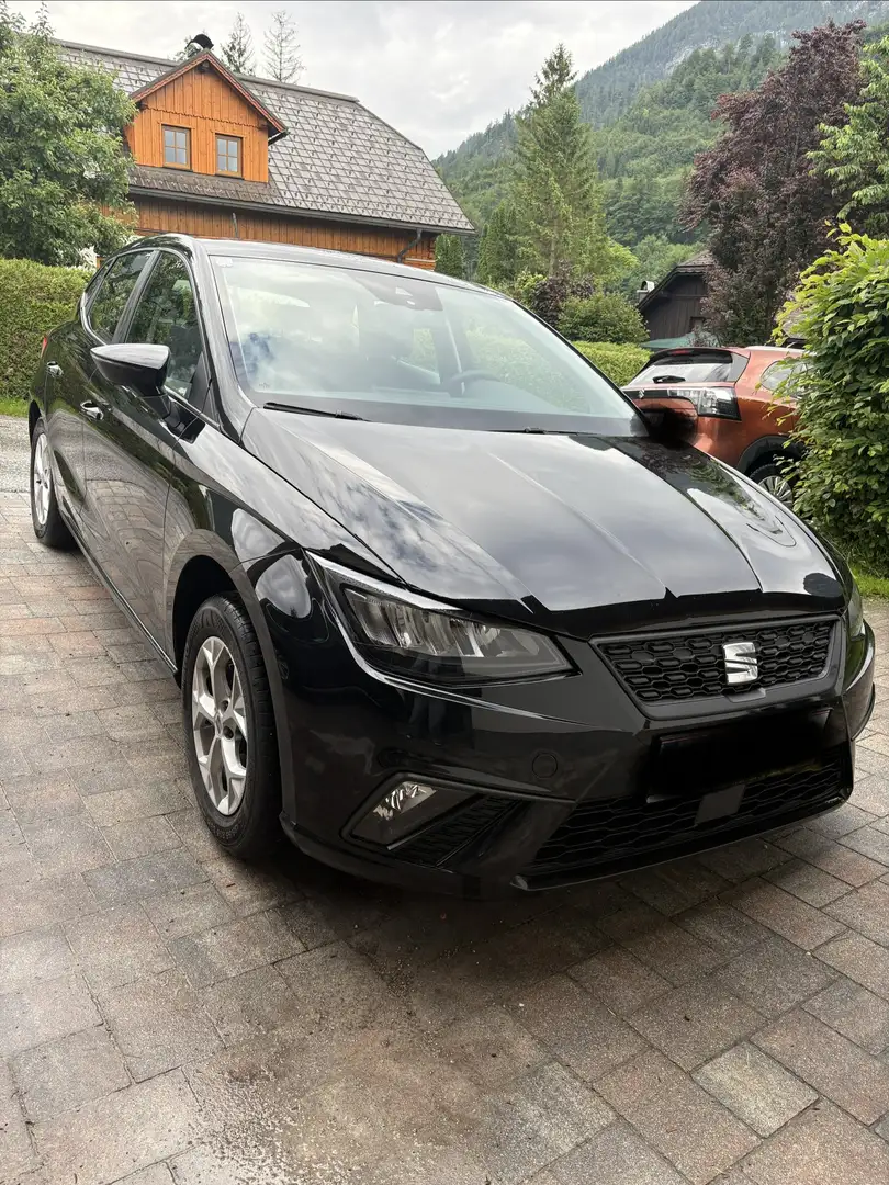 SEAT Ibiza Schwarz - 1