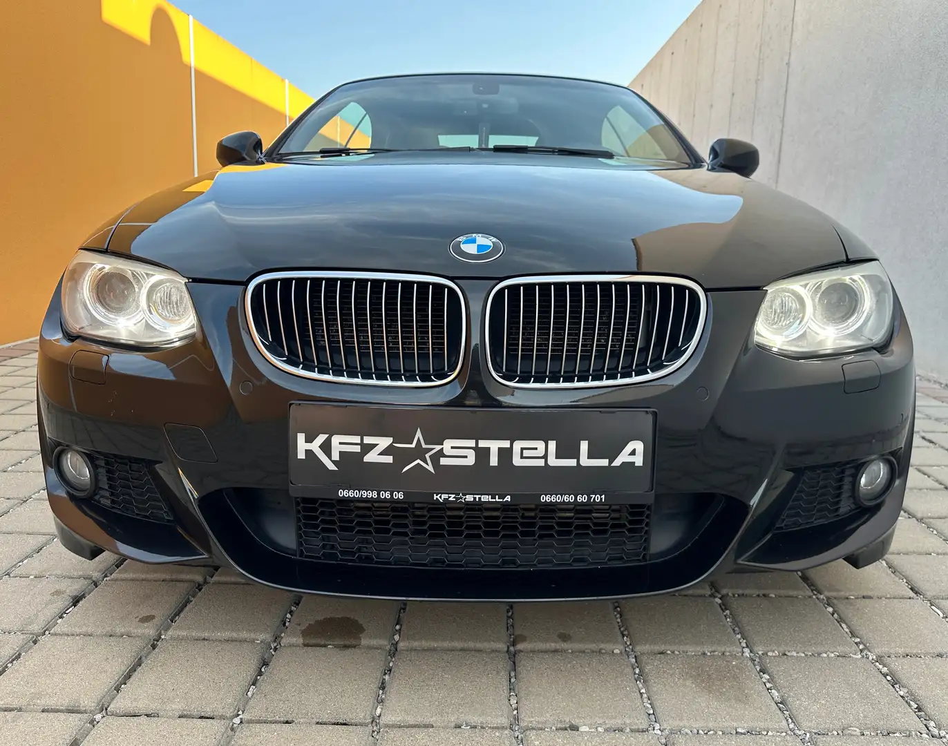 BMW 330 d E93 Cabrio M-Paket Edition / HarmanKardon / Aut Noir - 2