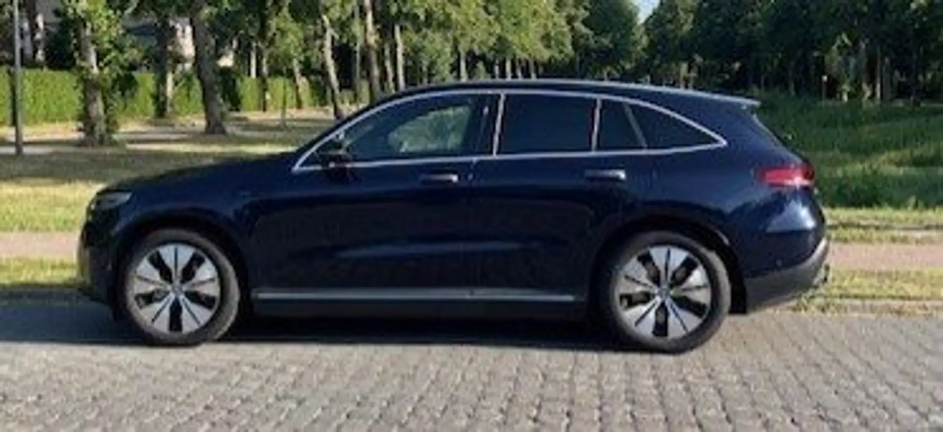 Mercedes-Benz EQC 400 EQC 400 4Matic Bleu - 1