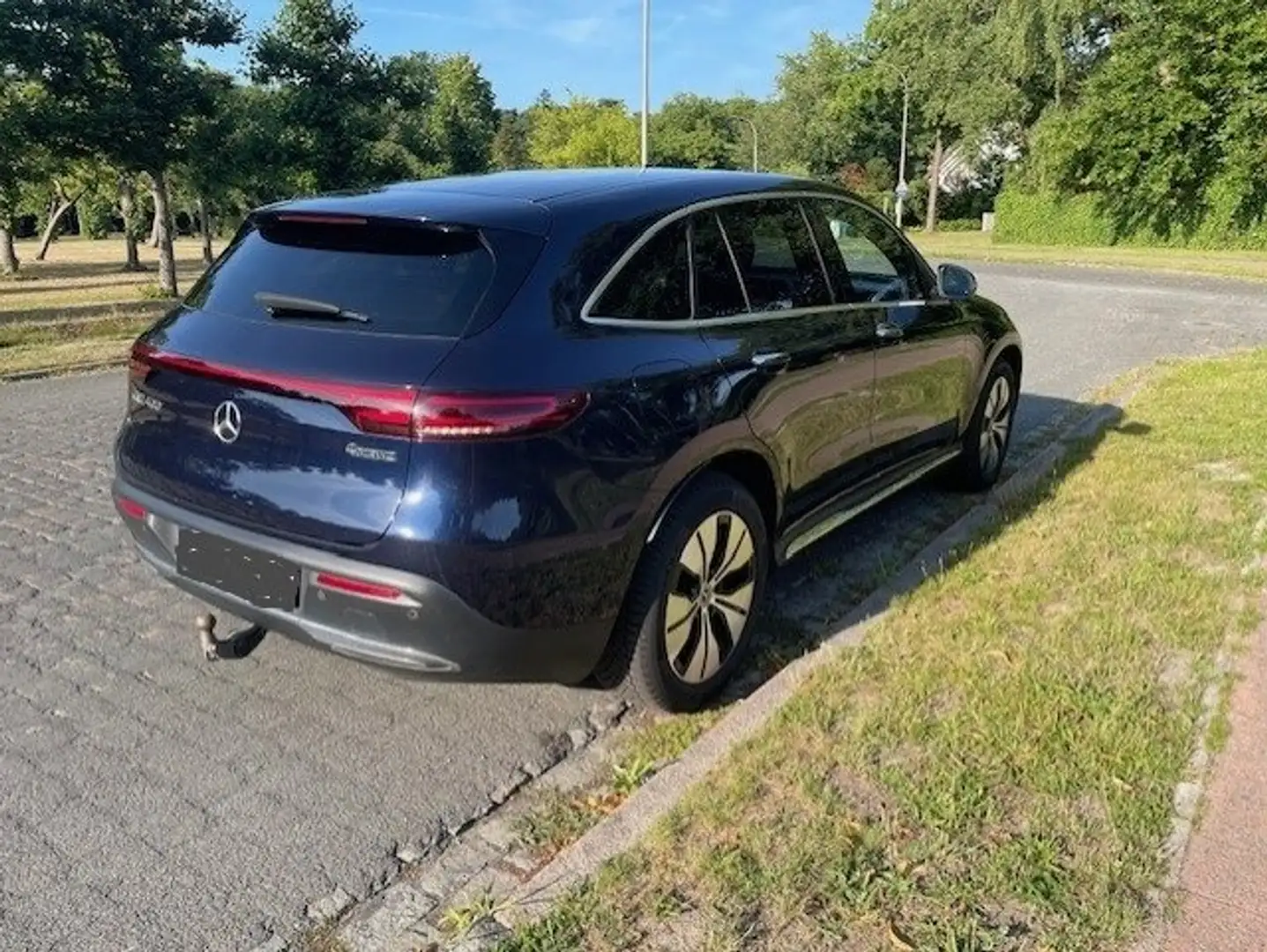 Mercedes-Benz EQC 400 EQC 400 4Matic Bleu - 2