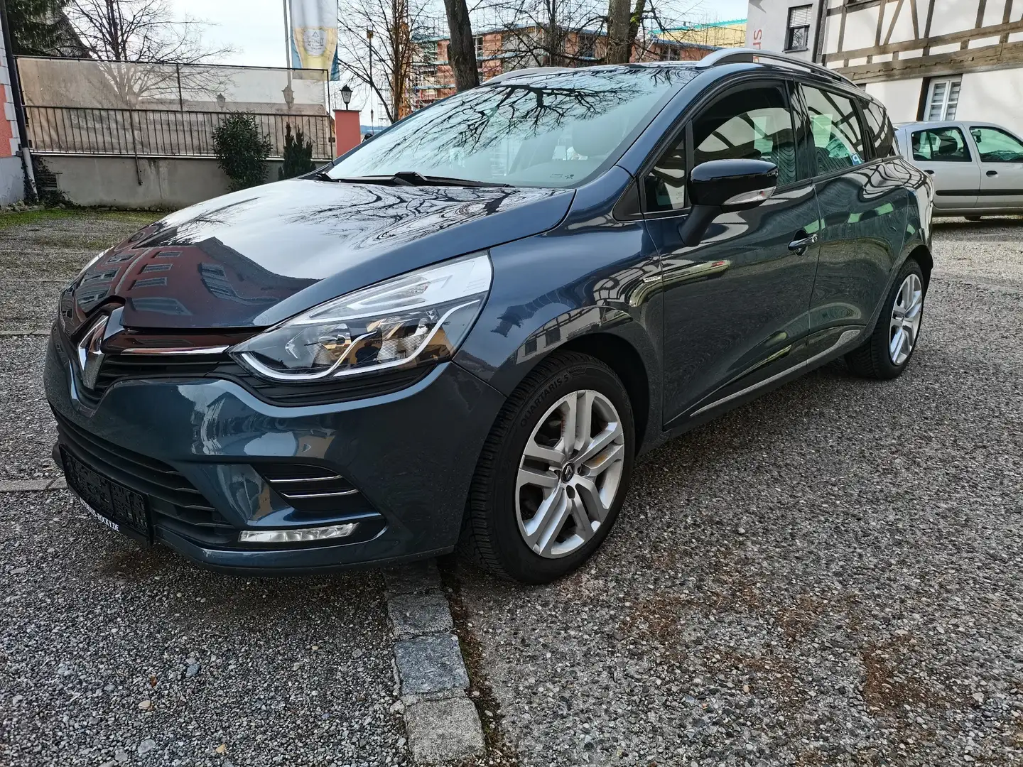 Renault Clio Grandtour (Energy) TCe 75 Start & Stop LIMITED Grau - 1
